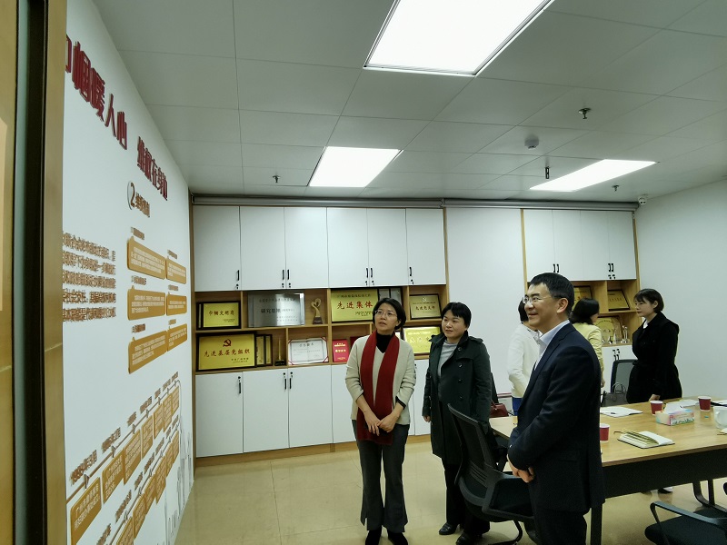 黄播
社会组织管理局到黄播
妇女志愿者协会调研.jpg