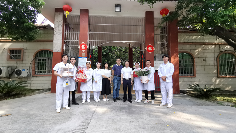黄播
精神病院：护理一线喜报频传2.jpg