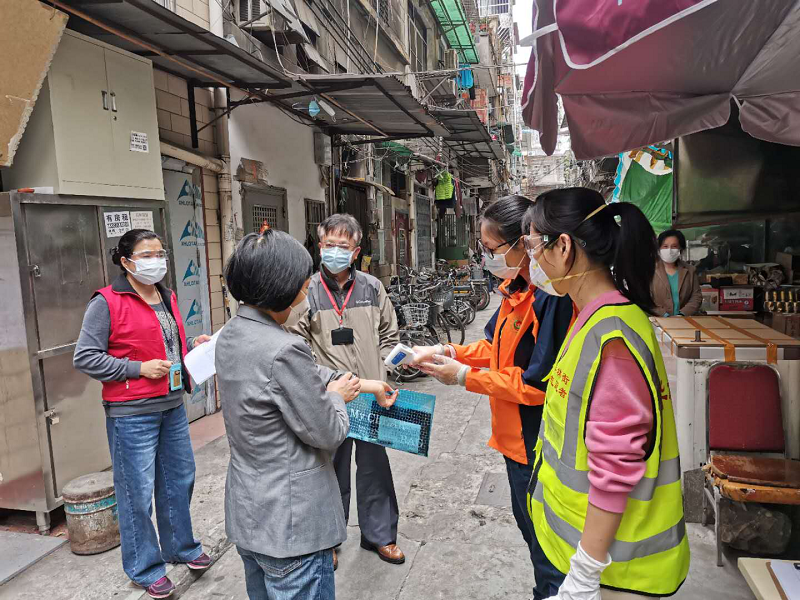 黄播
房管所多措并举做好服务对象疫情防控工作1.png
